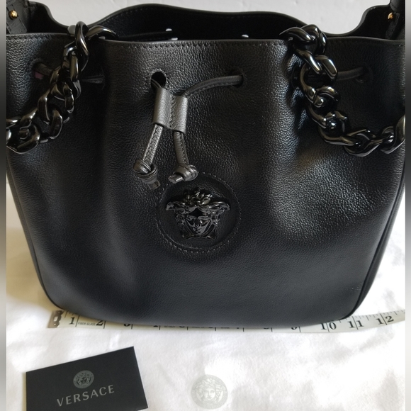Versace La Medusa Leather Drawstring Shoulder Bag Black - Picture 9 of 14